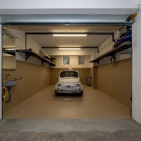 شقة Nonno Angelo - 4 Bedrooms With Free Parking & Seaview Balcony سورينتو