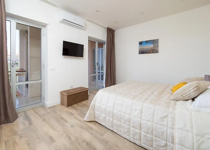 Nonno Angelo - 4 Bedrooms With Free Parking & Seaview Balcony Apartamento Península Sorrentina