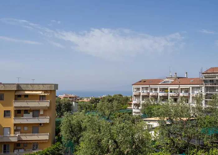 Nonno Angelo - 4 Bedrooms With Free Parking & Seaview Balcony Lägenhet Sorrento
